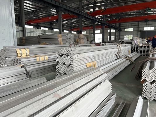 L Polished Stainless Steel Angle Bar 5.8m Hot Rolled JIS For Building Beams